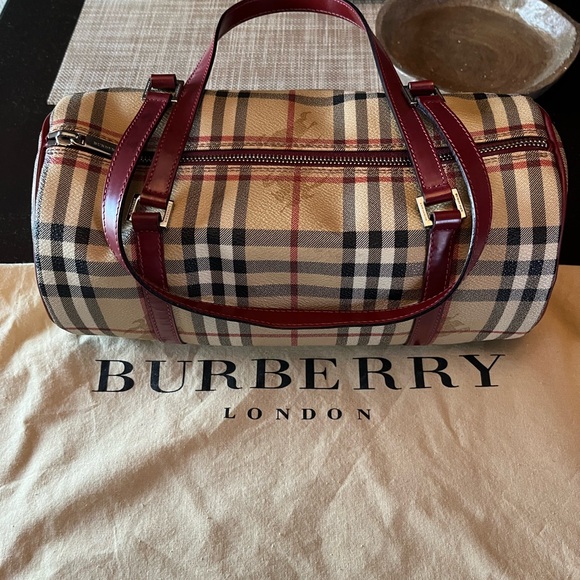 Burberry Plaid Box and Label in Beige and Brown Check Vanity Bag​ in Archive beige/briar brown - Women  main image 4